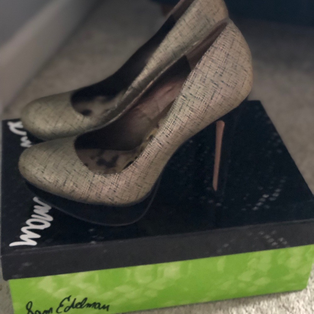 Sam Edelman pumps